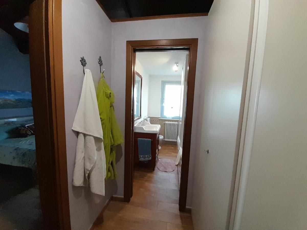 Rifugio Nel Bosco Bed & Breakfast รีเอติ ภายนอก รูปภาพ
