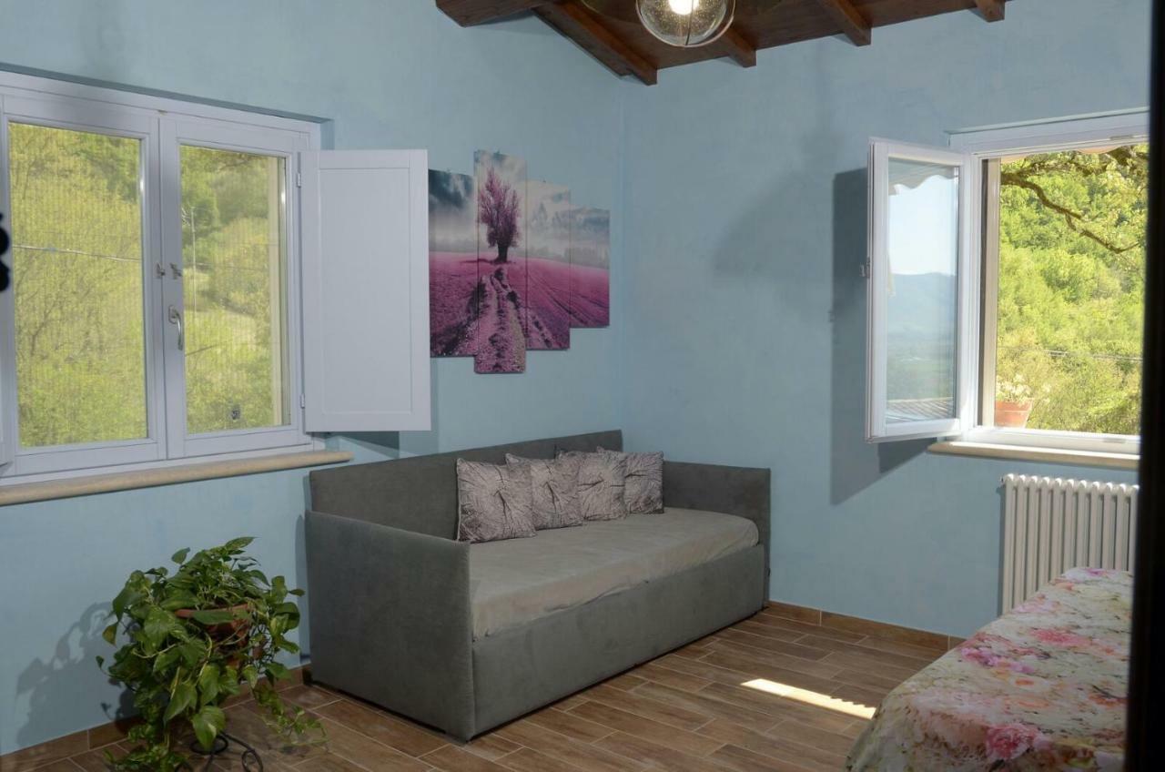 Rifugio Nel Bosco Bed & Breakfast รีเอติ ภายนอก รูปภาพ