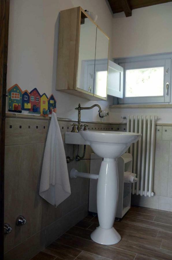 Rifugio Nel Bosco Bed & Breakfast รีเอติ ภายนอก รูปภาพ