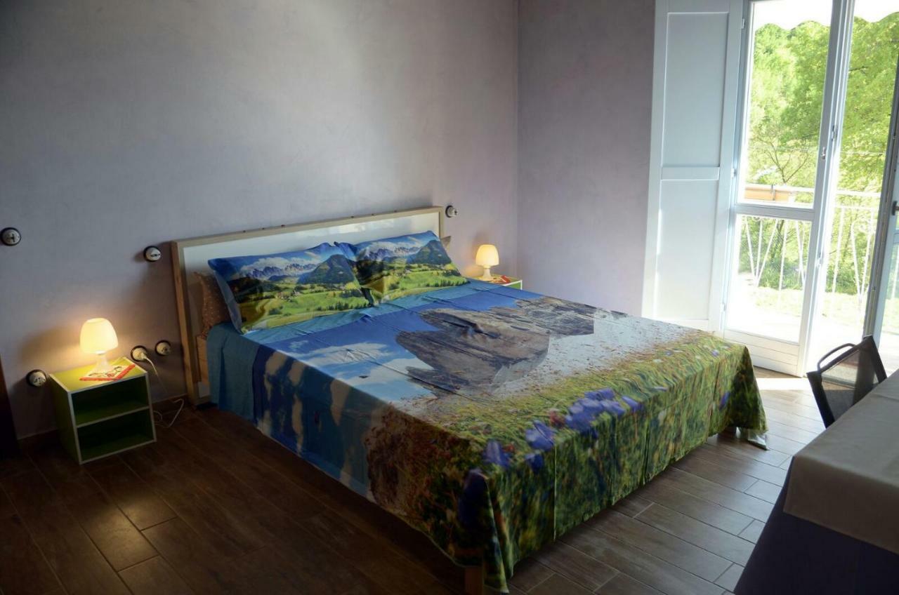 Rifugio Nel Bosco Bed & Breakfast รีเอติ ภายนอก รูปภาพ